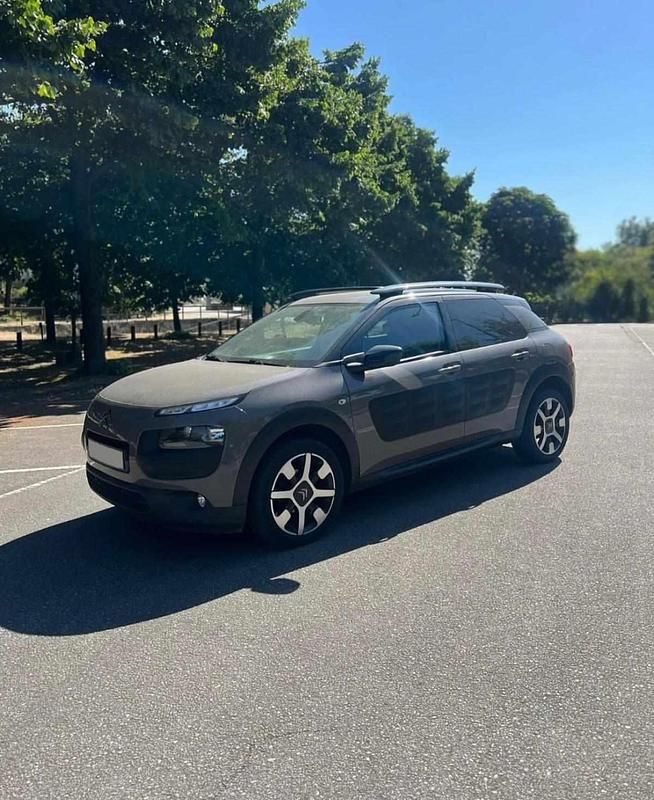 Usado Citroën C4 Cactus 82 HP (60 kW) 2016 Outra Citadino