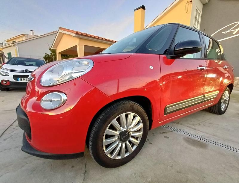 Usado Fiat 500L Pop Star 120 HP (88 kW) 2013 Vermelho Monovolume