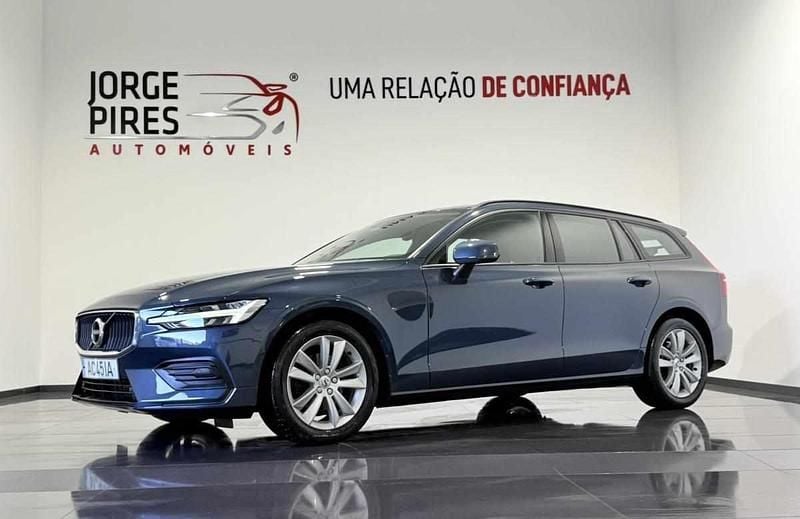 Azul Usado 2020 Volvo V60 Carrinha | € 28.990 (Preço justo) - Imagem 1/4