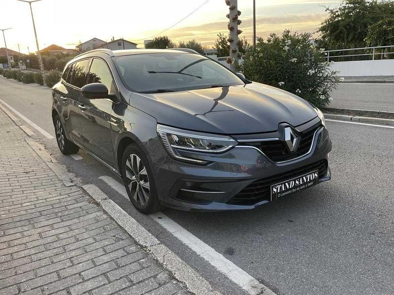 Cinzento Usado 2022 Renault Mégane IV Carrinha | € 16.990 (Bom preço) - Imagem 1/4