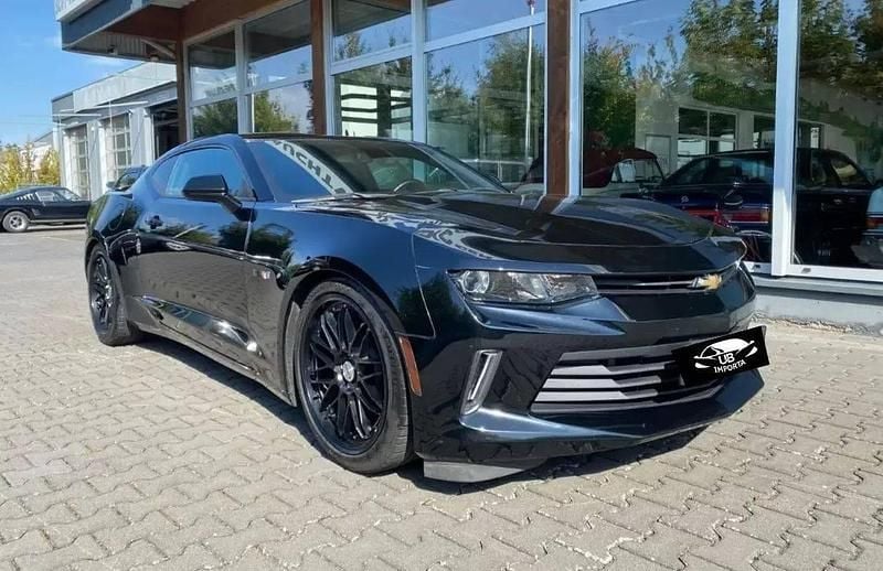 Preto Usado 2018 Chevrolet Camaro Coupé | € 31.000 - Imagem 1/4
