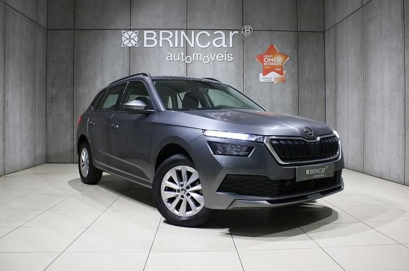 Cinza Usado 2023 Skoda Kamiq Style SUV | € 16.490 (Bom preço) - Imagem 1/4