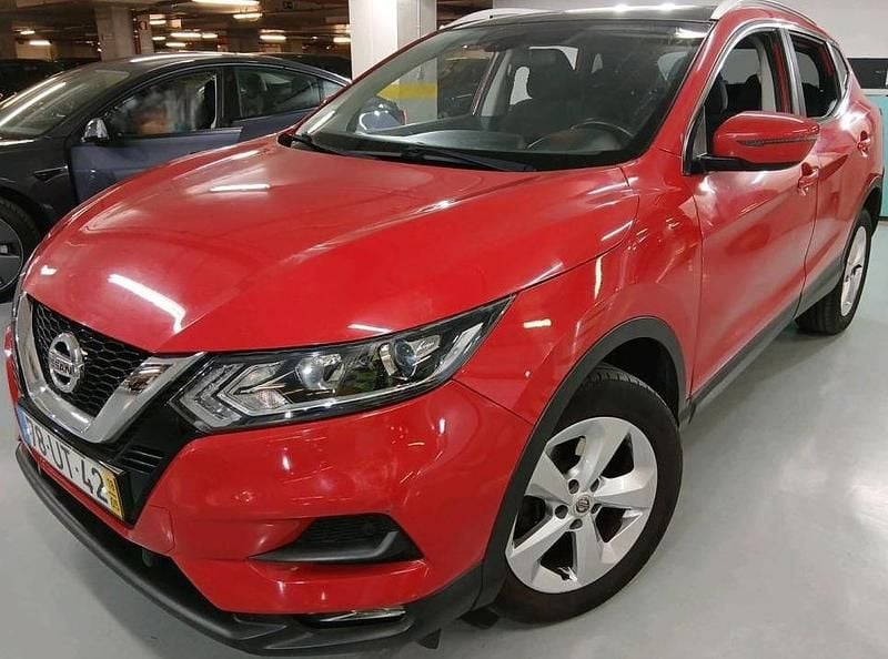 Vermelho Usado 2018 Nissan Qashqai N-Connecta SUV | € 17.599 (Bom preço) - Imagem 1/4