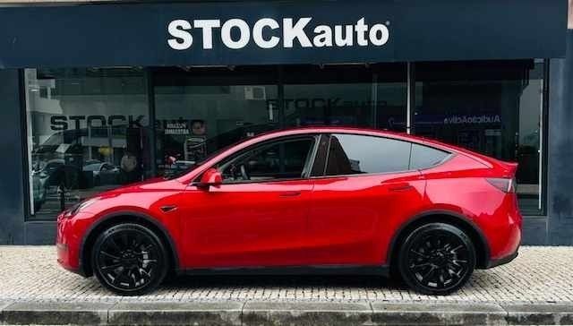 Vermelho Usado 2022 Tesla Model Y SUV | € 37.750 - Imagem 1/4