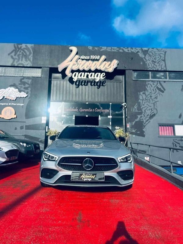 Cinza Usado 2020 Mercedes CLA250e AMG line Sedan | € 32.900 (Preço justo) - Imagem 1/4