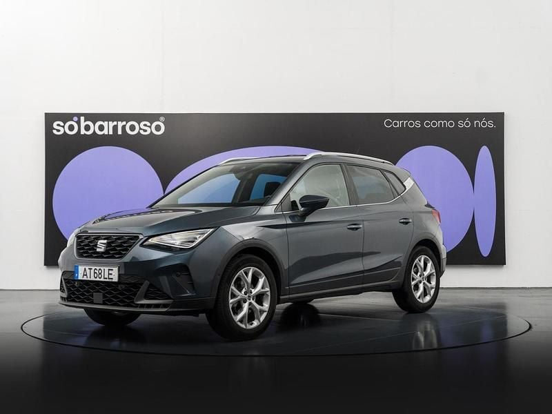 Usado Seat Arona FR 110 HP (80 kW) 2022 Cinza SUV
