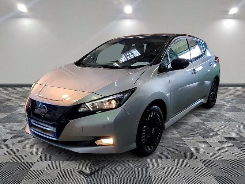Cinza Usado 2023 Nissan Leaf N-Connecta Citadino | € 19.990 (Preço justo) - Imagem 1/4