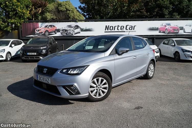 Usado Seat Ibiza Style 95 HP (69 kW) 2023 Branco Citadino