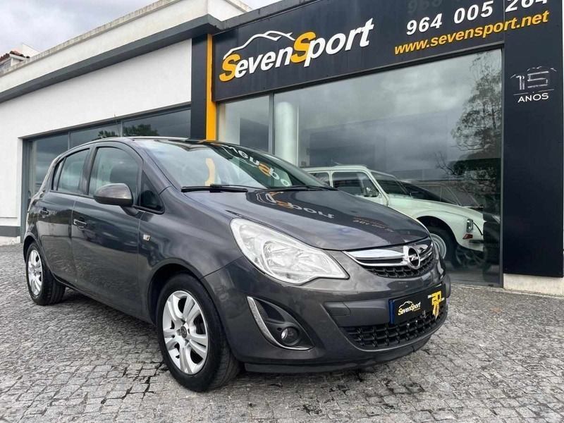 Cinzento Usado 2012 Opel Corsa Enjoy | € 8.350 - Imagem 1/4