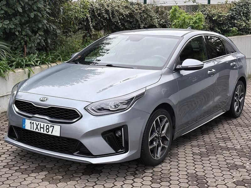 Usado Kia Ceed GT GT-Line 140 HP (102 kW) 2019 Cinza Carrinha