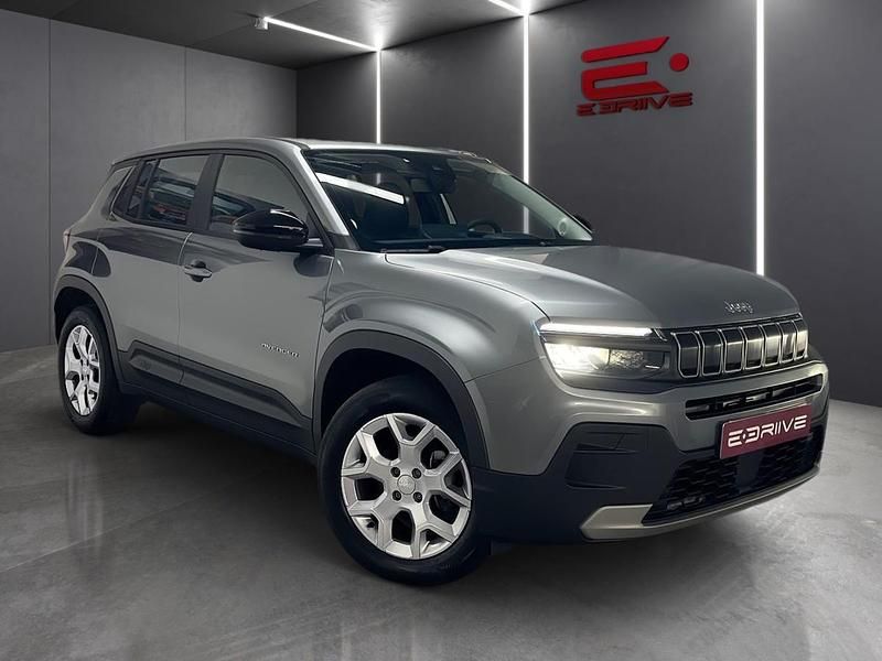 Usado Jeep Avenger Altitude 101 HP (74 kW) 2024 Cinza SUV