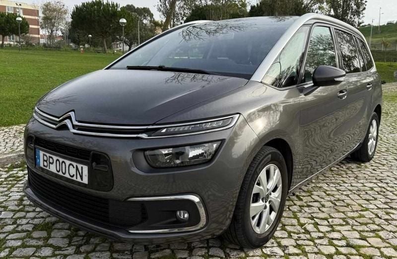 Usado Citroën Spacetourer 130 HP (95 kW) 2019 Cinzento Monovolume