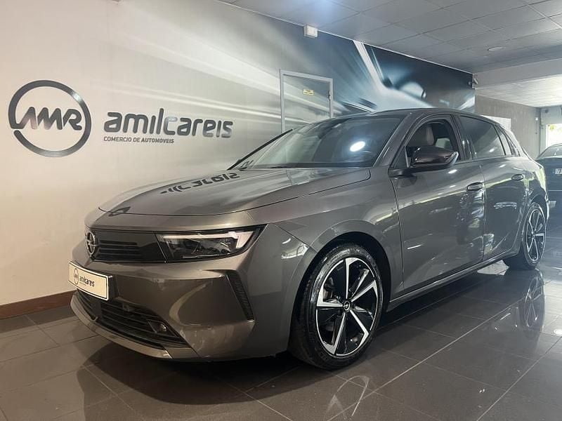 Cinza Usado 2023 Opel Astra Elegance | € 20.999 (Preço justo) - Imagem 1/4