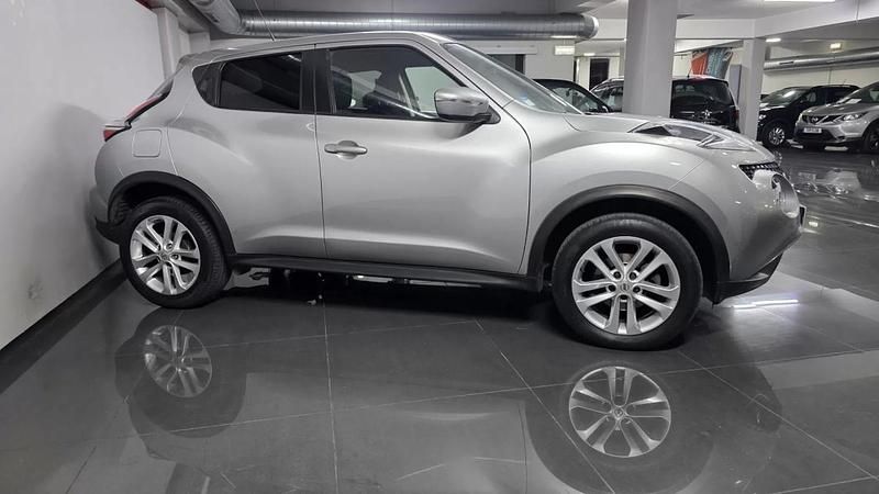 Usado Nissan Juke N-Connecta 115 HP (84 kW) 2018 Cinzento SUV