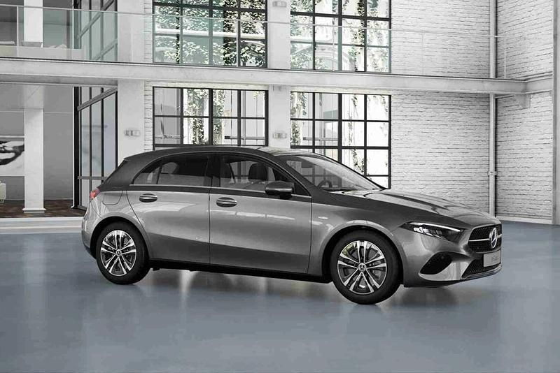 Cinzento Novo 2025 Mercedes A250 Citadino | € 48.975 (Preço justo) - Imagem 1/4