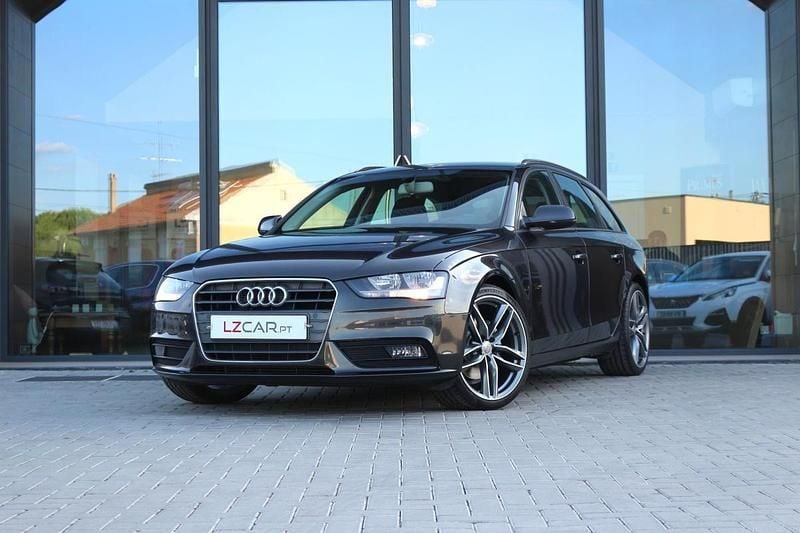 Cinzento Usado 2013 Audi A4 Carrinha | € 17.950 (Caro) - Imagem 1/4