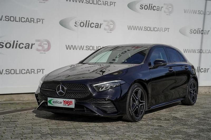 Preto Usado 2023 Mercedes A180 AMG line Citadino | € 34.500 (Preço justo) - Imagem 1/4