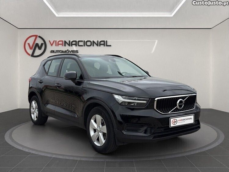 Preto Usado 2018 Volvo XC40 SUV | € 23.450 (Preço justo) - Imagem 1/1