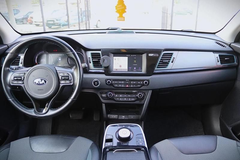 Usado Kia e-Niro 150 kW (204 HP) 2020 Azul SUV