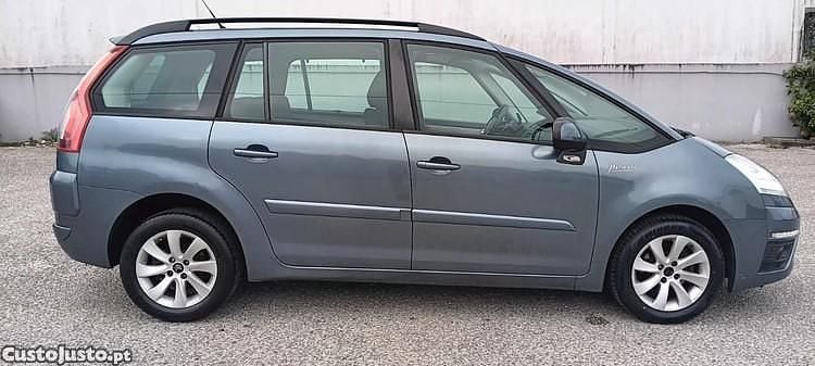 Usado Citroën Grand C4 Picasso 112 HP (82 kW) 2012 Cinza Monovolume