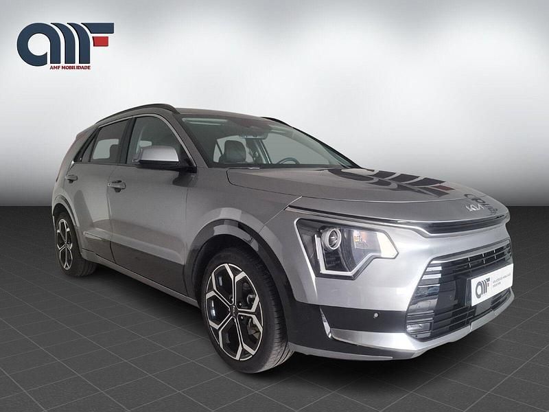 Bege Usado 2024 Kia Niro SUV | € 29.990 (Bom preço) - Imagem 1/4