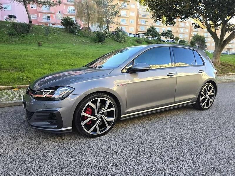 Usado VW Golf VII GTI 245 HP (180 kW) 2018 Cinzento