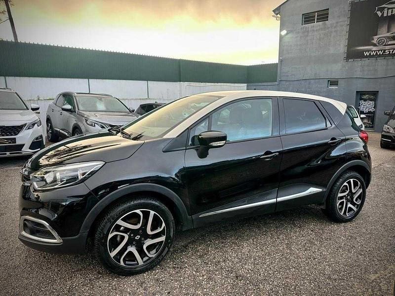 Usado Renault Captur 90 HP (66 kW) 2015 Preto SUV