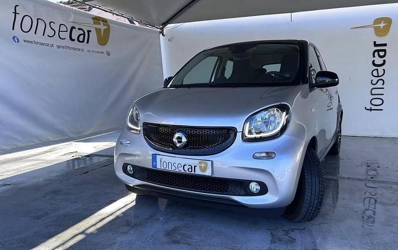 Cinza prata Usado 2016 Smart ForFour Passion Citadino | € 10.990 (Preço justo) - Imagem 1/4