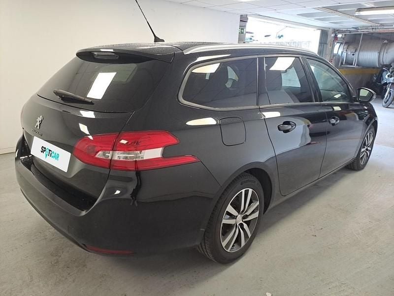 Usado Peugeot 308 SW Style 130 HP (95 kW) 2021 Preto Carrinha