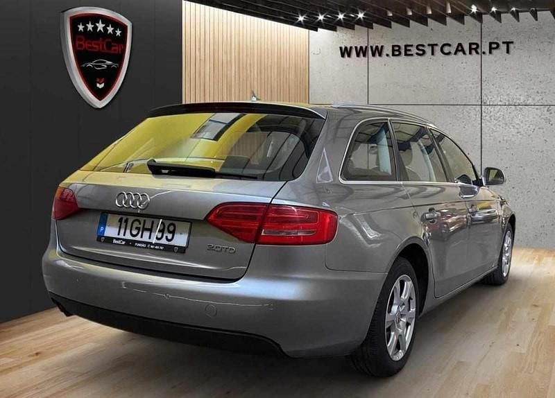 Usado Audi A4 143 HP (105 kW) 2008 Cinzento Carrinha