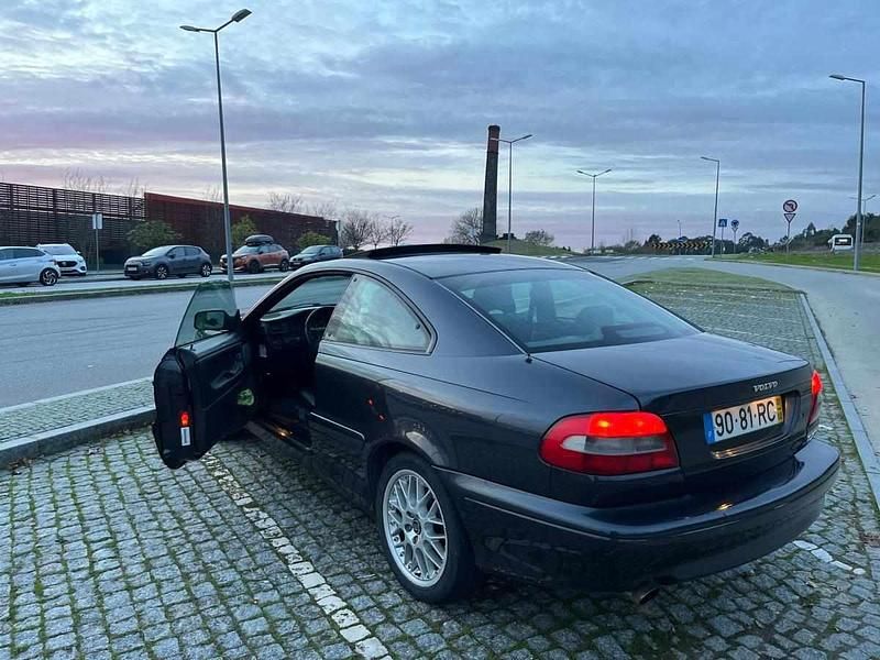 Usado Volvo C70 163 HP (119 kW) 2001 Preto Coupé