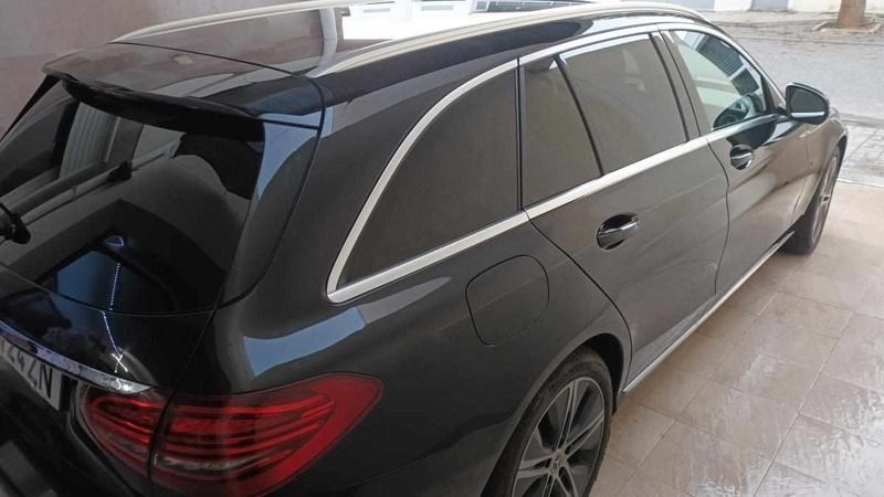 Usado Mercedes C300 306 HP (225 kW) 2020 Preto Carrinha