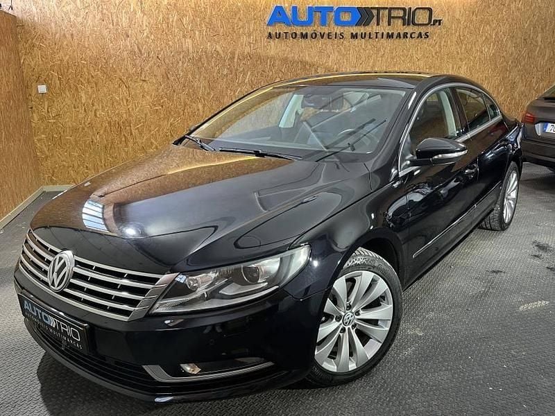Usado VW CC 140 HP (102 kW) 2012 Preto Sedan