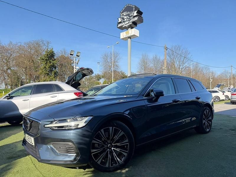 Usado Volvo V60 Plus 350 HP (257 kW) 2022 Azul Carrinha