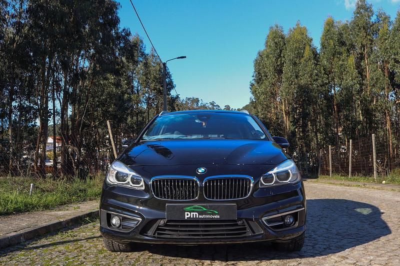 Preto Usado 2018 BMW 218 Gran Tourer Monovolume | € 15.650 - Imagem 1/4