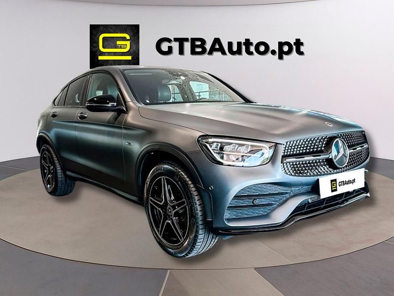 Cinza Usado 2021 Mercedes GLC300 AMG SUV | € 48.499 (Caro) - Imagem 1/4
