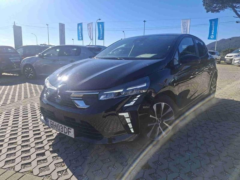 Usado Mitsubishi Colt Invite 91 HP (66 kW) 2024 Preto Citadino