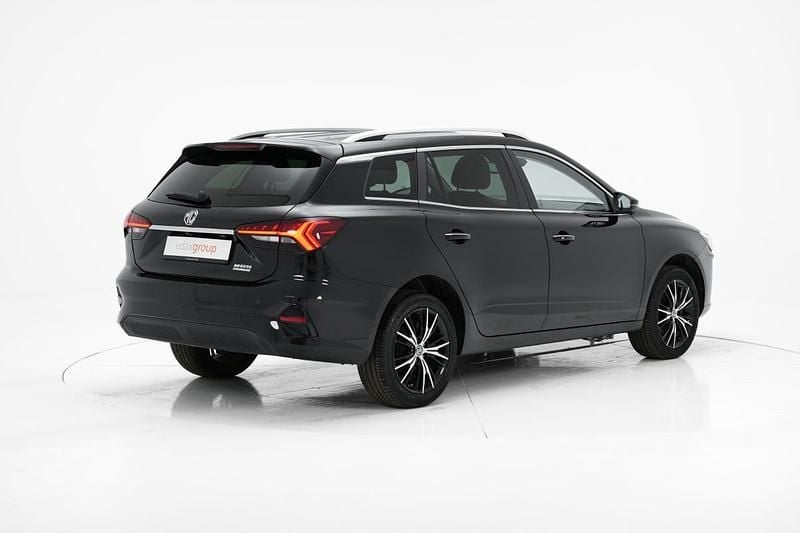 Usado MG MG5 EV Luxury 114 kW (156 HP) 2022 Preto Carrinha