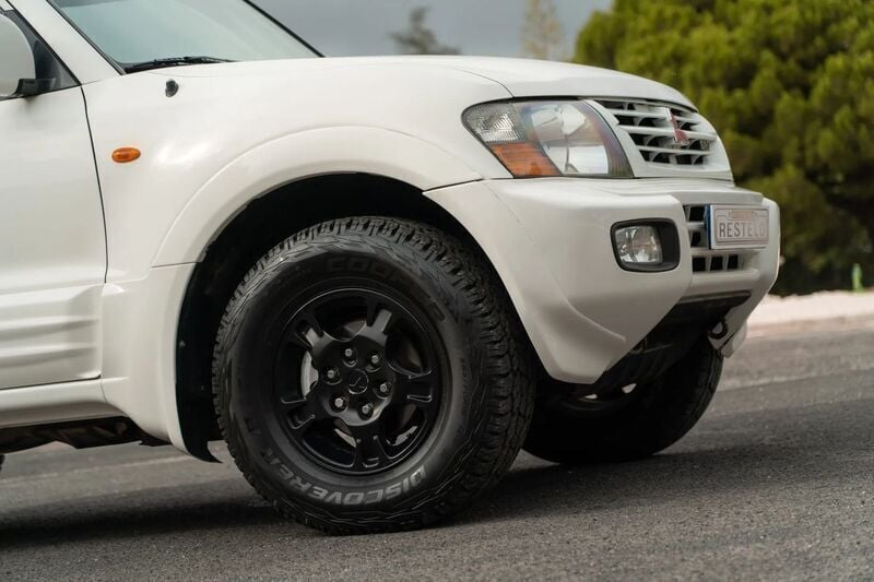 Usado Mitsubishi Pajero 165 HP (121 kW) 2001 Branco SUV