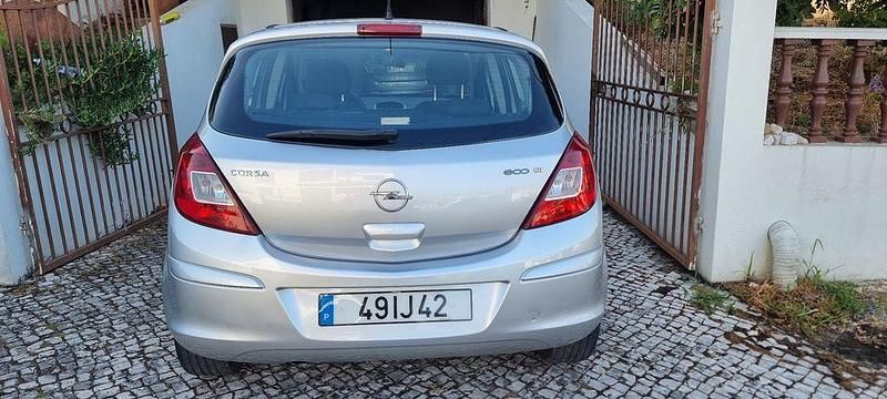 Usado 2009 Opel Corsa Sedan | € 4.750 (Preço justo) - Imagem 1/4