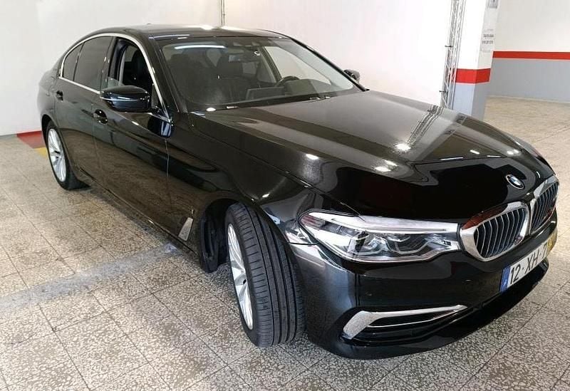 Preto Usado 2019 BMW 530e iPerformance Sedan | € 26.599 (Super Preço) - Imagem 1/4