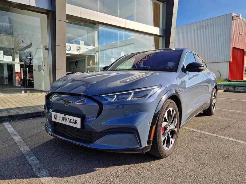 Azul Usado 2023 Ford Mustang Mach-E Premium SUV | € 42.900 (Bom preço) - Imagem 1/4