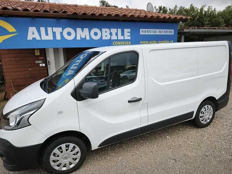 Usado Renault Trafic 120 HP (88 kW) 2019 Branco Monovolume