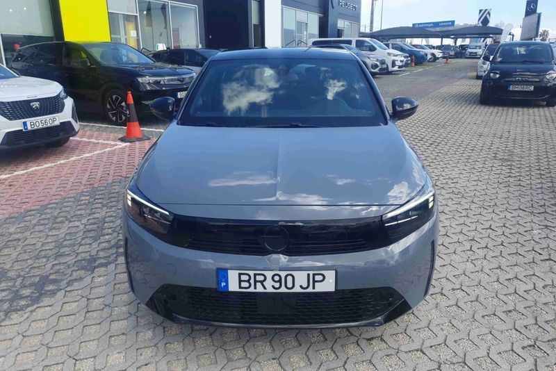 Usado Opel Corsa-e 114 kW (156 HP) 2024 Cinzento Citadino