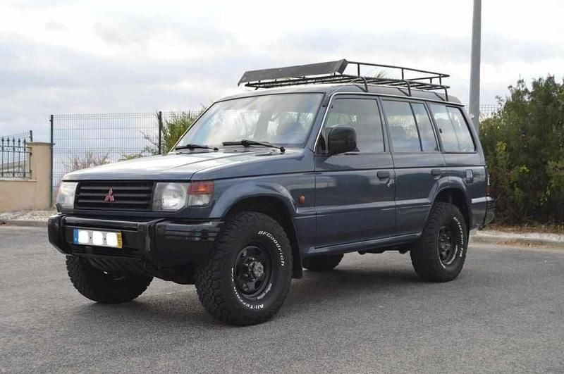 Azul Usado 1998 Mitsubishi Pajero SUV | € 10.500 - Imagem 1/4