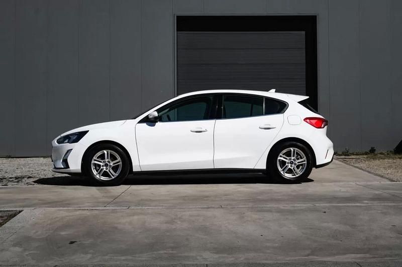 Usado Ford Focus 100 HP (73 kW) 2020 Branco Van
