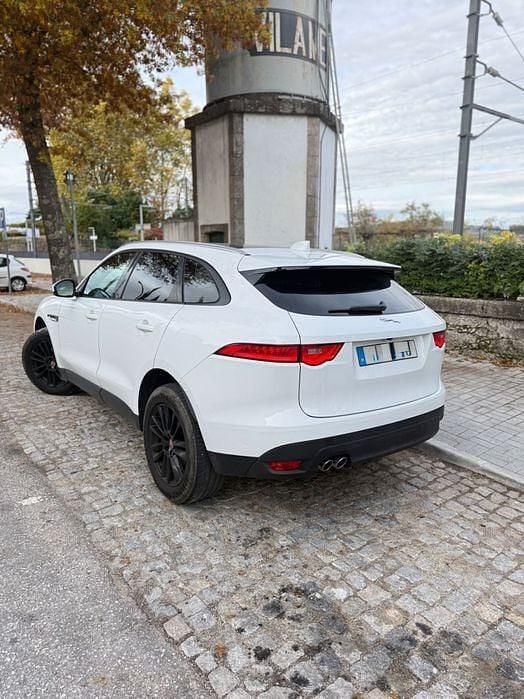 Usado Jaguar F-Pace R-Sport 180 HP (132 kW) 2017 SUV