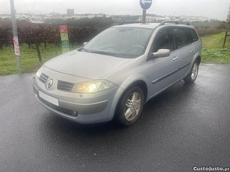 Cinza Usado 2004 Renault Mégane GrandTour Privilege Carrinha | € 3.500 (Preço elevado) - Imagem 1/1