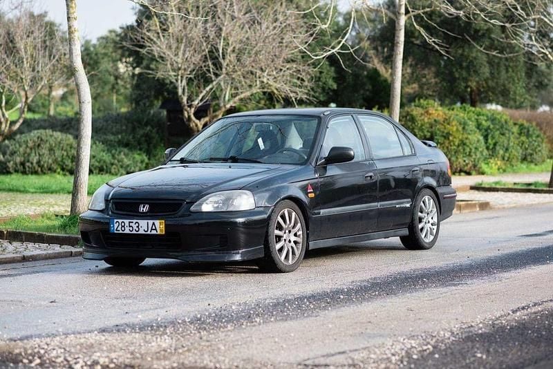 Usado Honda Civic 125 HP (91 kW) 1997 Sedan