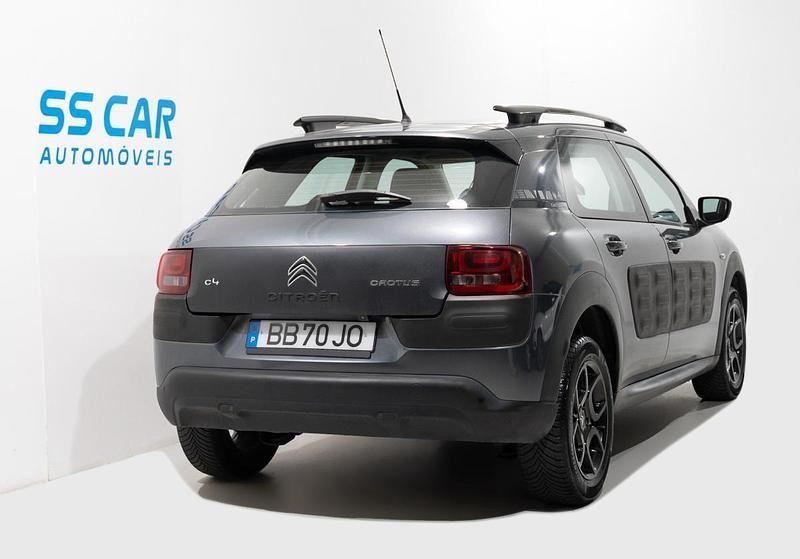 Usado Citroën C4 Cactus 82 HP (60 kW) 2017 Cinzento Citadino